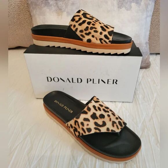 Donald Pliner / Leopard Calf Hair Sandal in Black / Luxury Animal Print Sandals - Picture 7 of 7